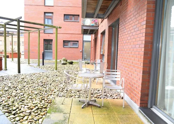 Cosy And Prime Location